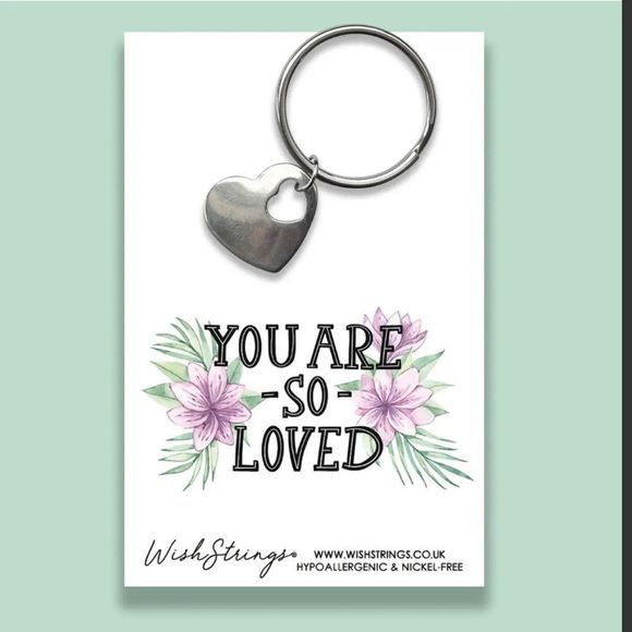 Wish Strings So Loved - Heart Keyring on Keepsake Gift Card 💗 - Picture 3 of 4